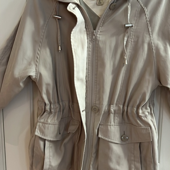 London fog jacket, size Sm. Petite - Picture 6 of 10